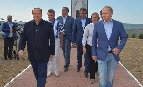 Сколько Путин тратит на деловую одежду?