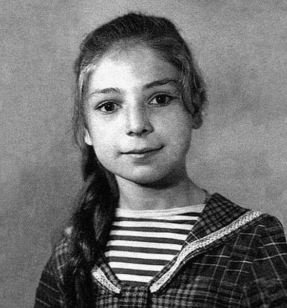 Жанна Агузарова в детстве