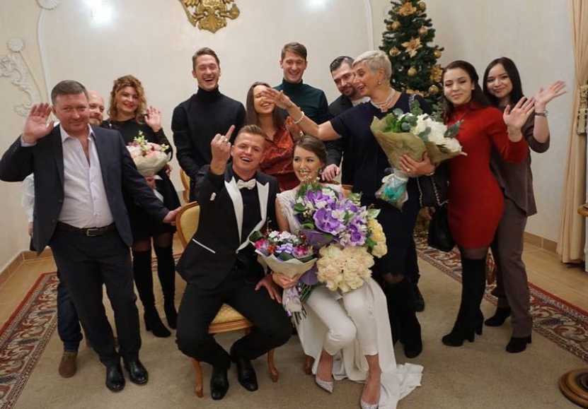 Тарасов и Костенко сыграли свадьбу