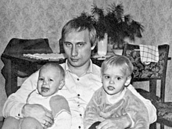 В детском фото Димы Билана увидели молодого Владимира Путина