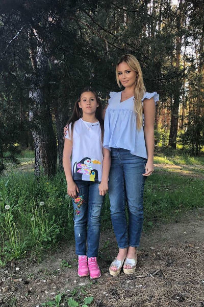 Дана Борисова назвала дочь «хамкой и вруньей» и выставила из дома, чтобы позаботиться о себе