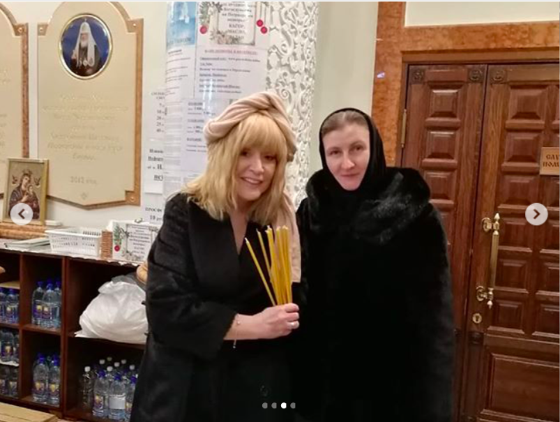Алла Пугачева после приступа поехала в церковь молиться под иконами