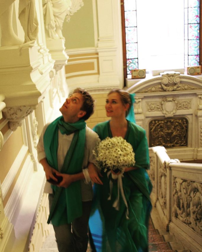Мария Машкова показала, как выглядела в день бракосочетания 10 лет назад в нетрадиционном для такого торжества наряде